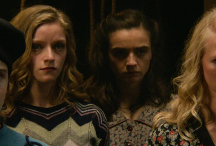 La chica de los escombros