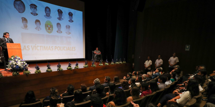 Reconocimiento a las víctimas policiales