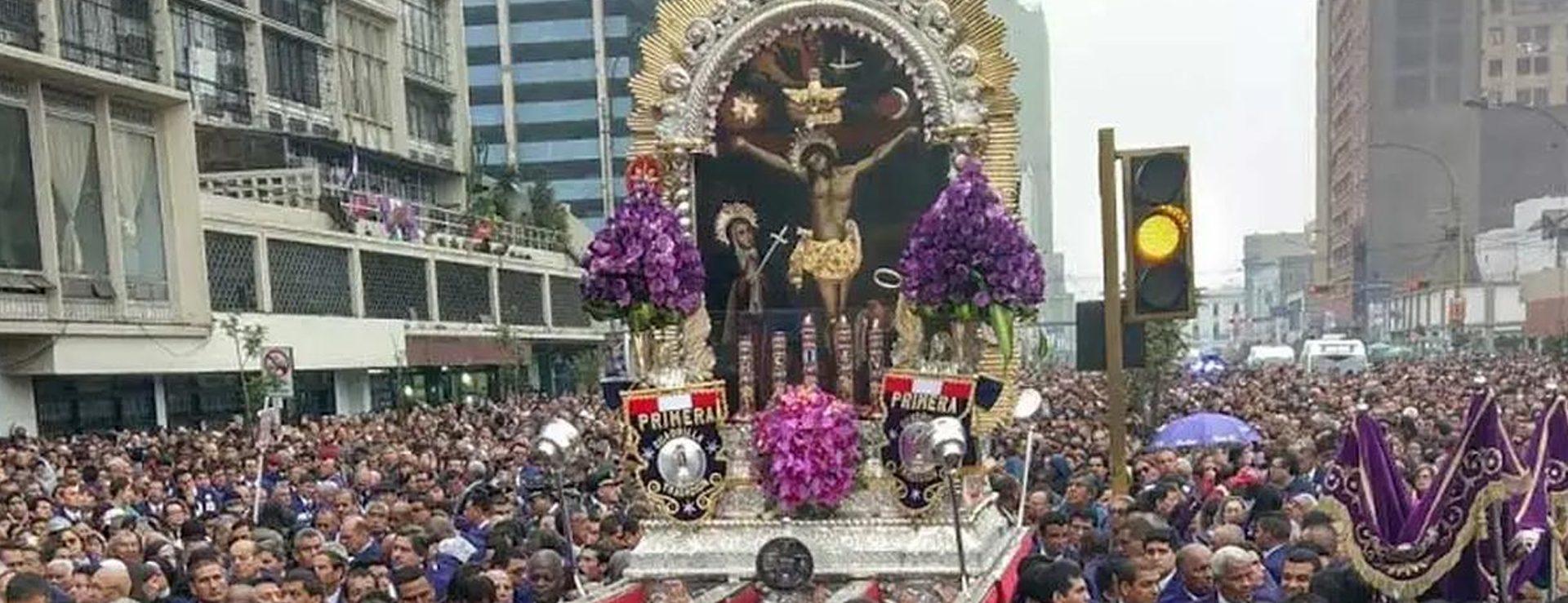 Homenaje al Señor de los Milagros