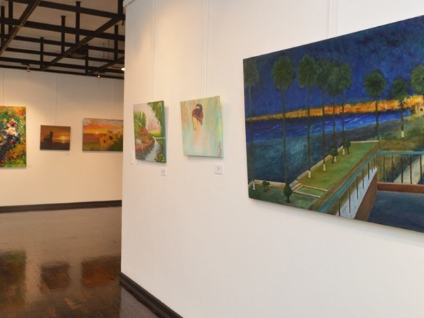 125 años de integración y color