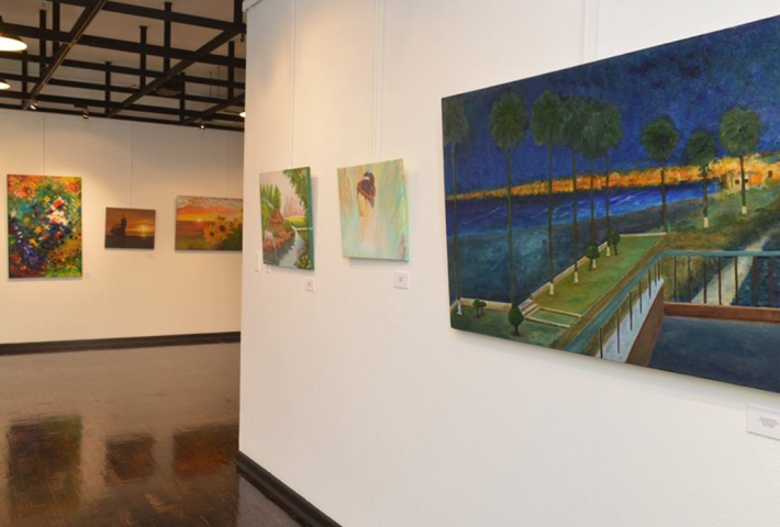 125 años de integración y color