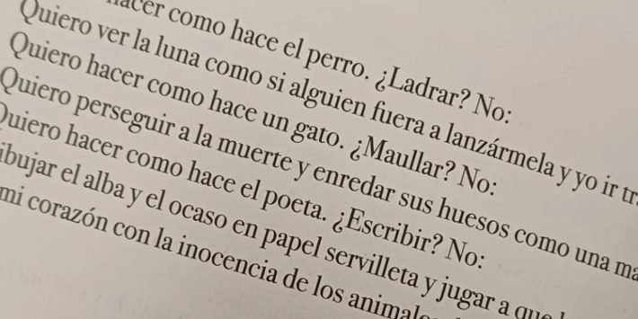 LA VIEJA COSTUMBRE DE MORIR DE POESÍA