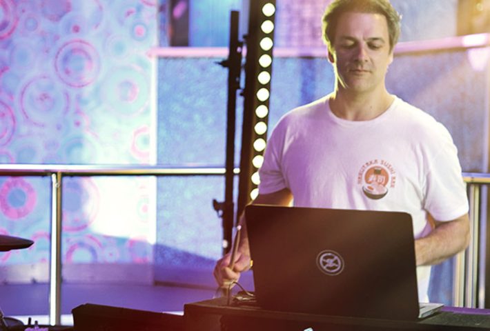 DJ + PERCUSIÓN RITMO RAÍZ