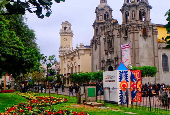 POESÍA EN EL PARQUE