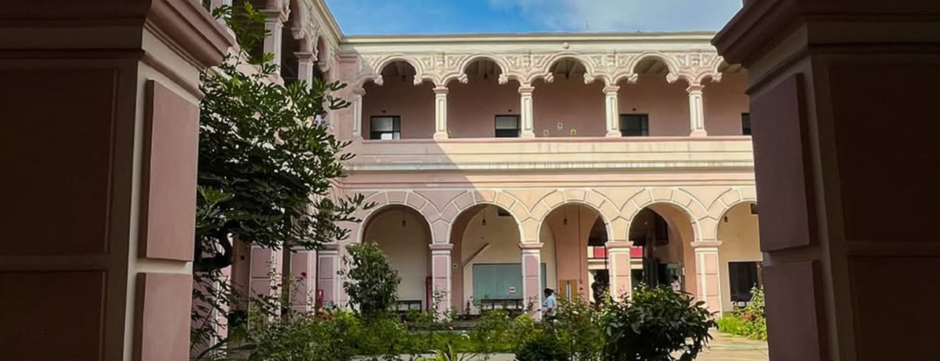 LIMA LATENTE: EL AMOR SIGUE