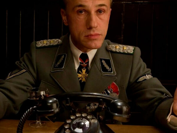 BASTARDOS SIN GLORIA