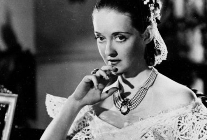 AND THE OSCAR GOES TO: BETTE DAVIS