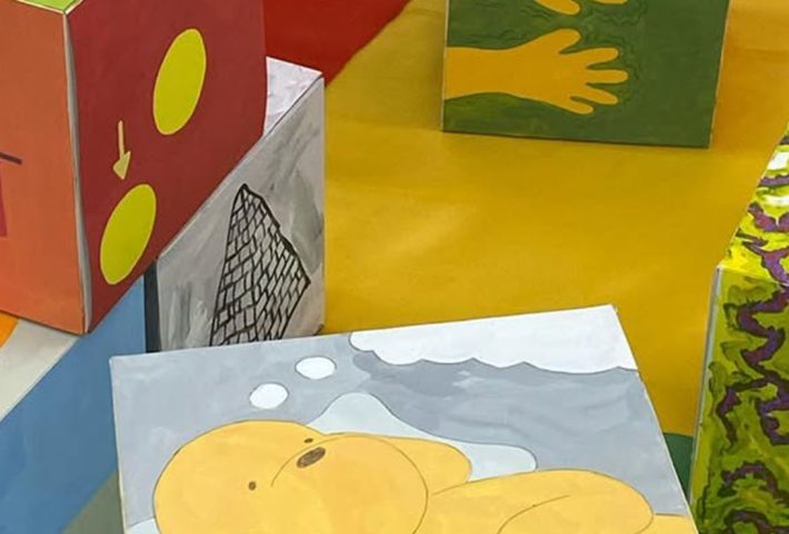 EN EL BOSQUE HE ENCONTRADO UNA COLMENA DE MIEL