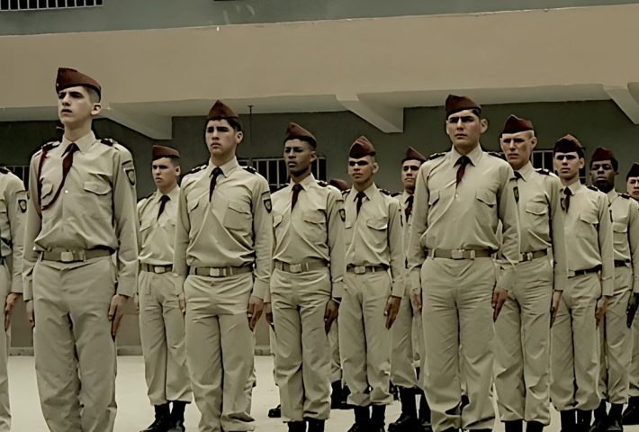 LA CIUDAD Y LOS PERROS