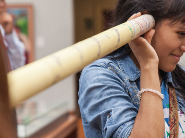 CREANDO SUSURRADORES POÉTICOS