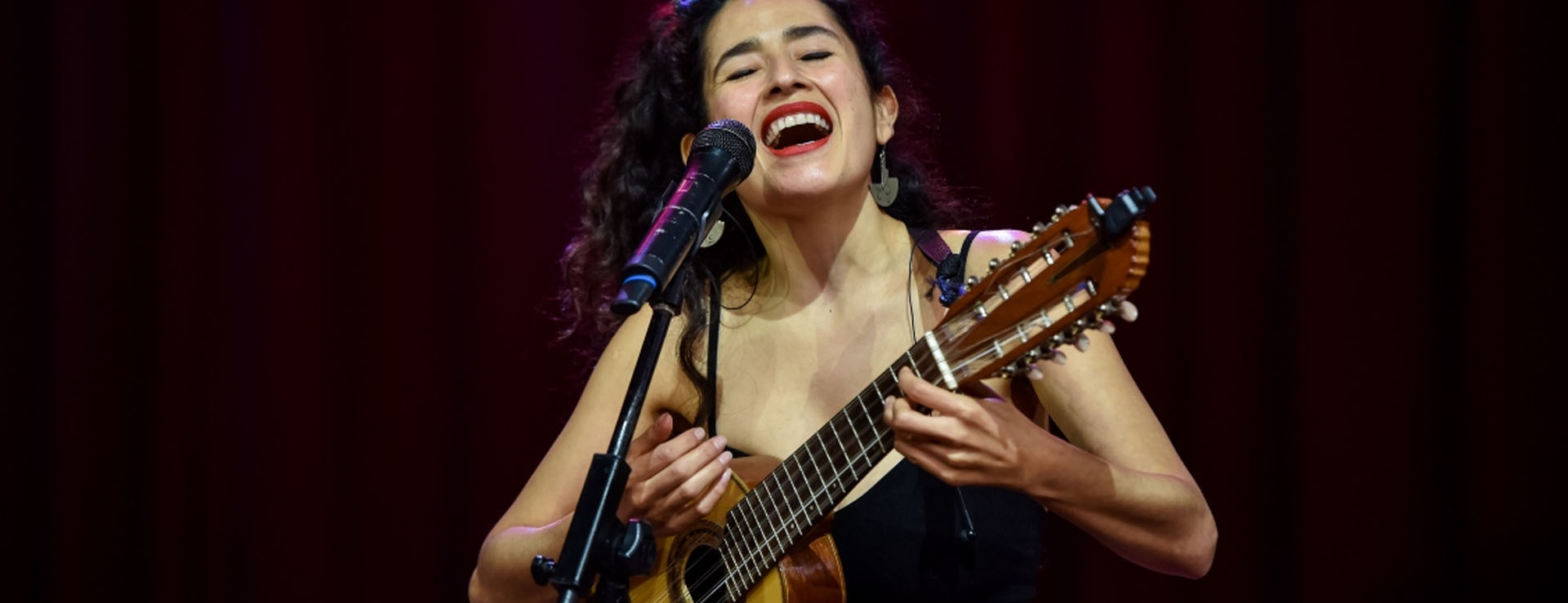 DANITSE EN CONCIERTO