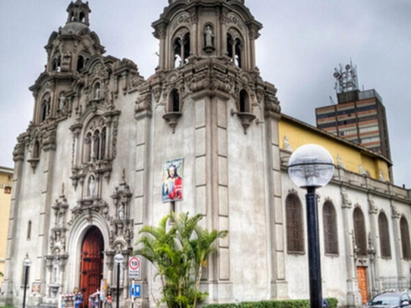 IGLESIAS CON HISTORIA