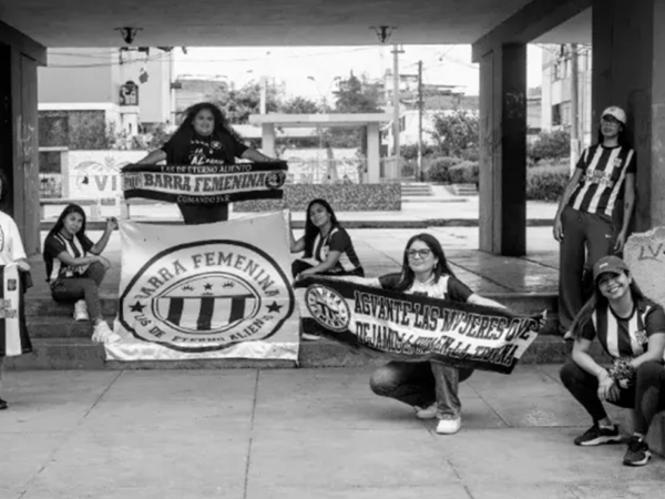 ÍNTIMAS: EL RETRATO DE UNA PASIÓN