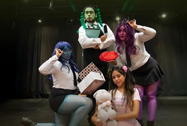 DULCE, UN CONEJO GRIS