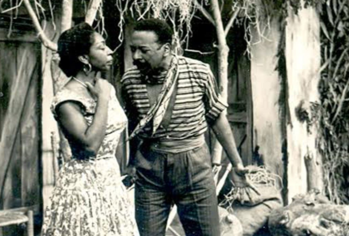 CONFERENCIA POR LOS 100 AÑOS DE NICOMEDES SANTA CRUZ: PROPUESTA ESCÉNICA DE «NICOMEDES 99 Y UN BITUTE MÁS»