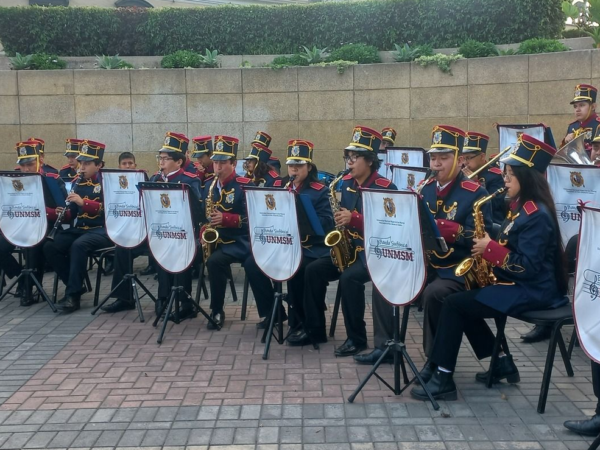 MI PERÚ, MÚSICA Y DANZAS