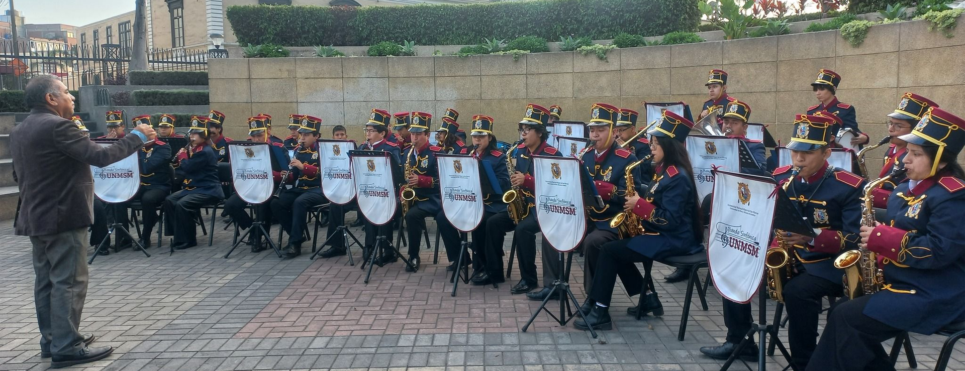MI PERÚ, MÚSICA Y DANZAS