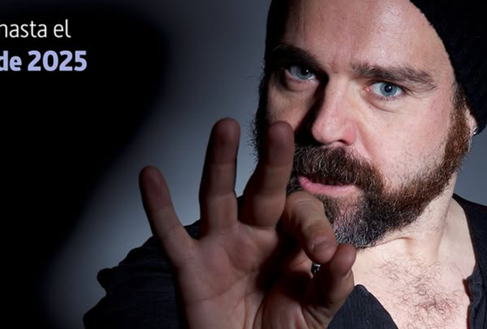 DEL PAPEL AL ESCENARIO