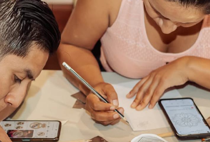 HACIENDO MÓVILES DE METAL