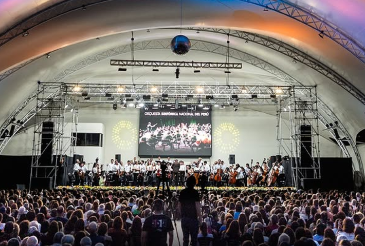 SERENATA AL PERÚ