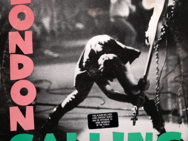 VISUALMENTE VINILOS – UK