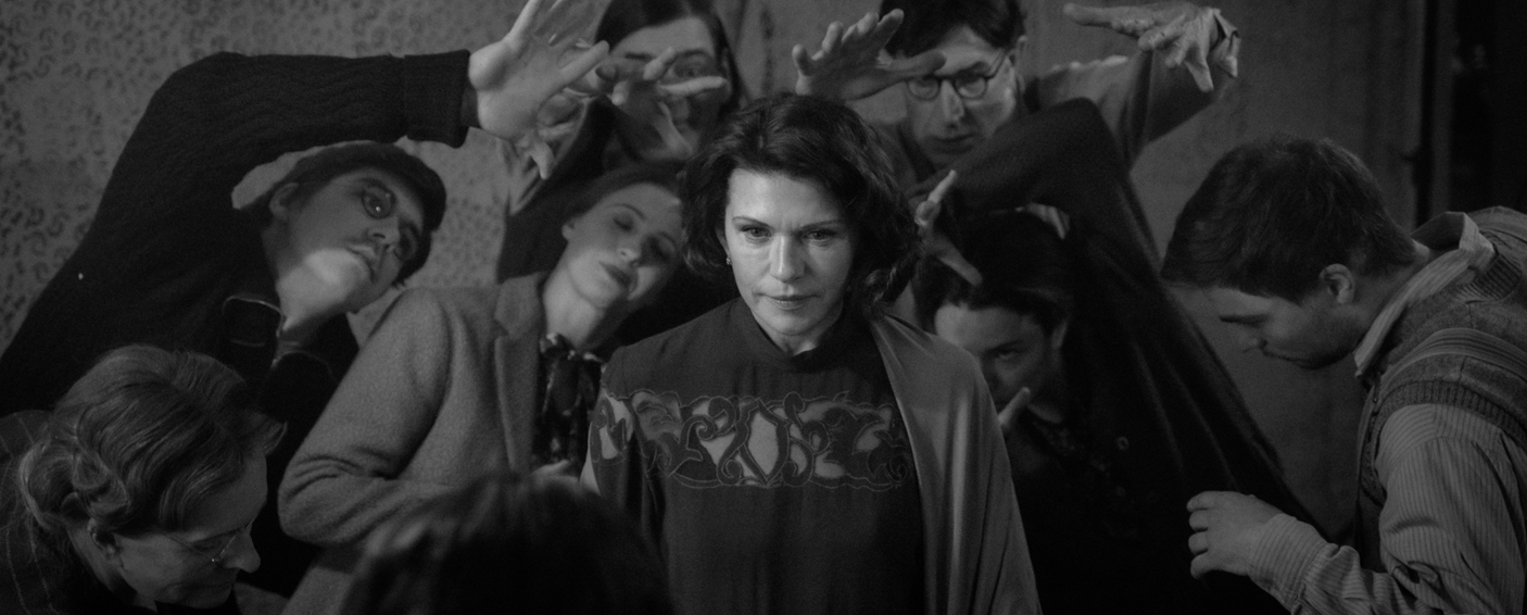EL SILENCIO DE MARÍA