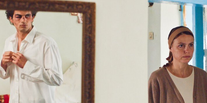 TRES KILÓMETROS HASTA EL FIN DEL MUNDO