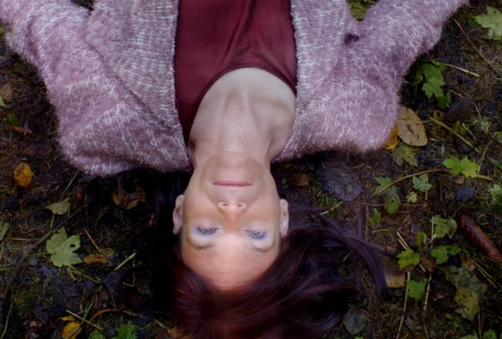 JANINE MOVES TO THE COUNTRY