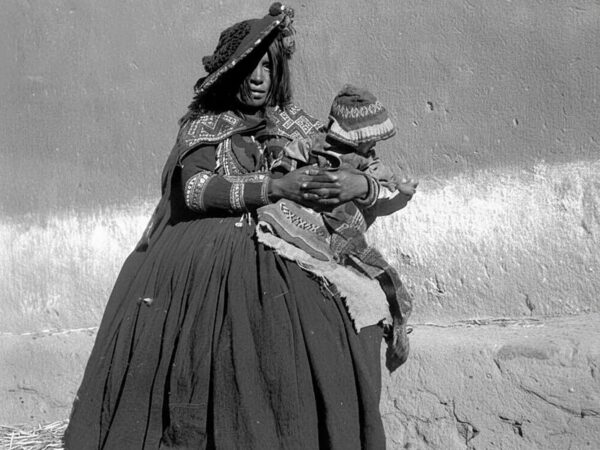 FIESTAS Y DANZAS EN EL PAÍS DE LOS INCAS