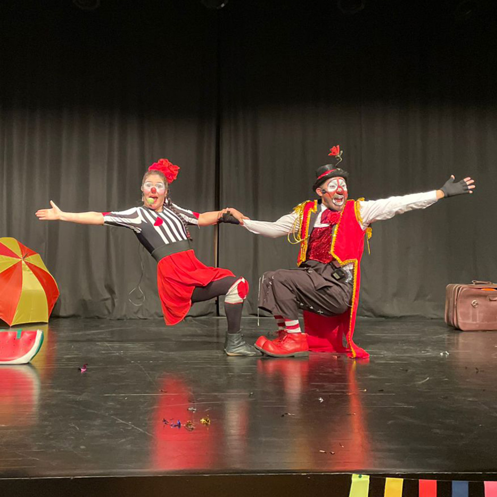 EL CIRCO DE SANDIA Y SONY