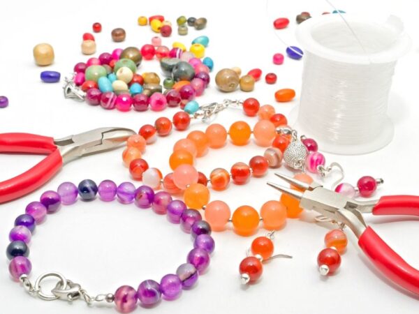 BISUTERÍA ARTESANAL