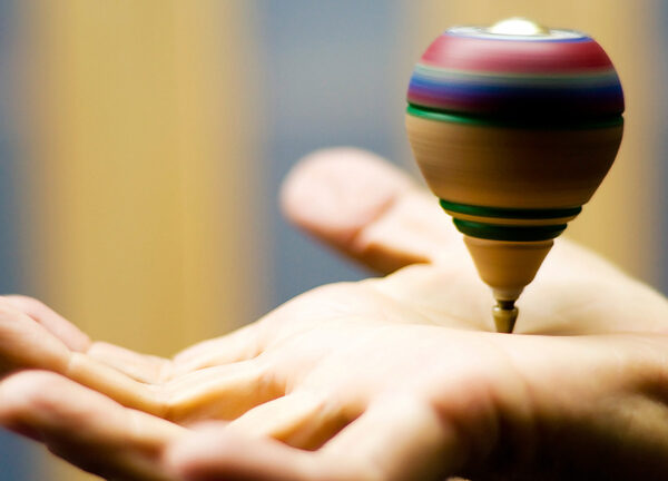 DIVIÉRTETE CON LOS JUEGOS TRADICIONALES