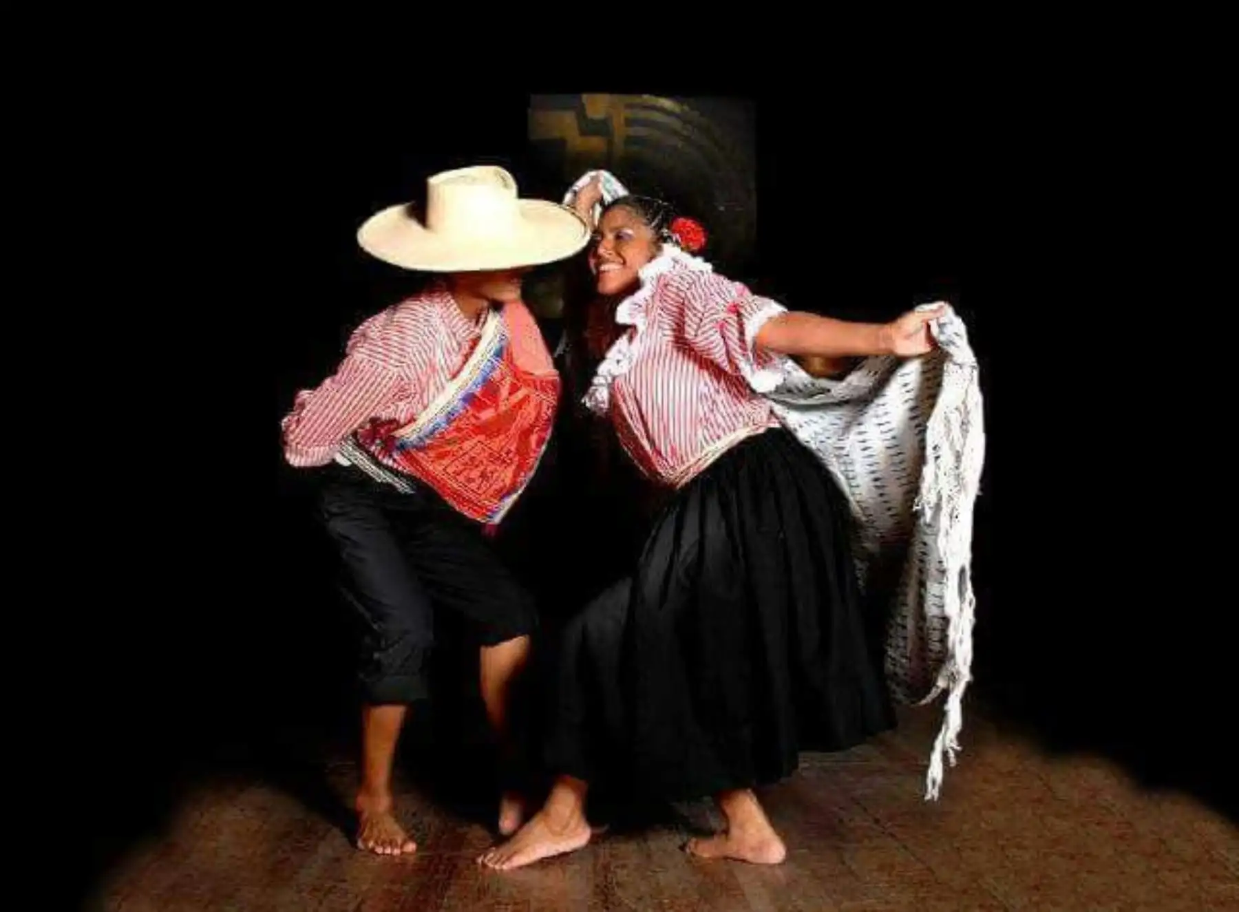 BAILA MIRAFLORES