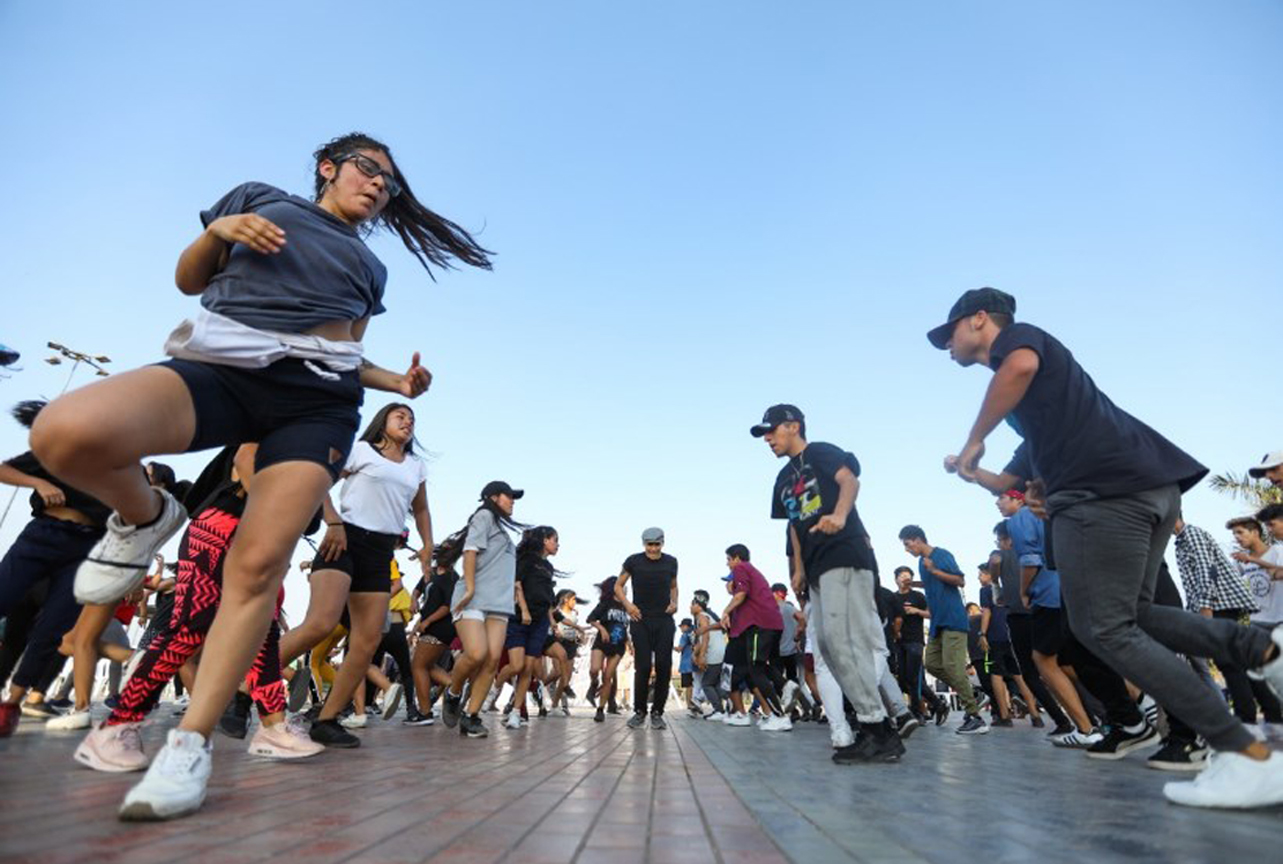 BAILA MIRAFLORES