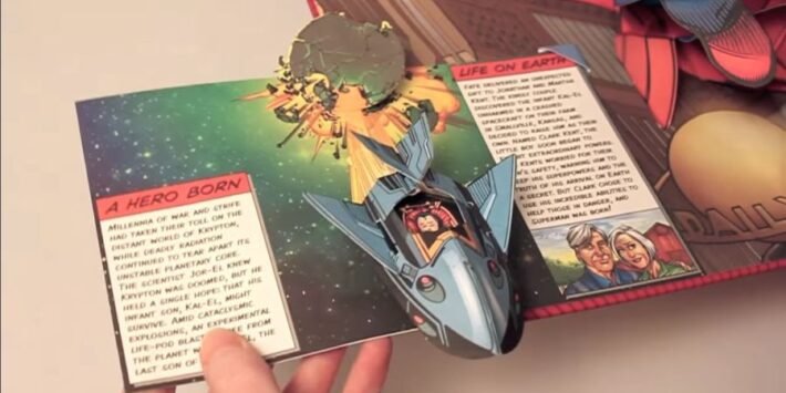 ENTRE VIÑETAS Y PLIEGUES