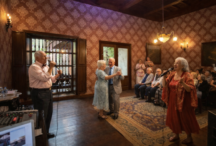 ROSA LUZ Y SUS VOCES PLATEADAS