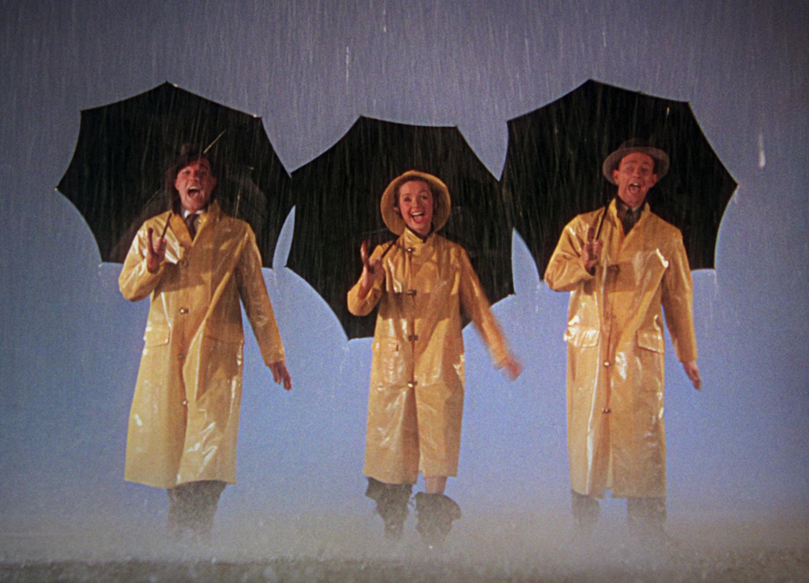CANTANDO BAJO LA LLUVIA