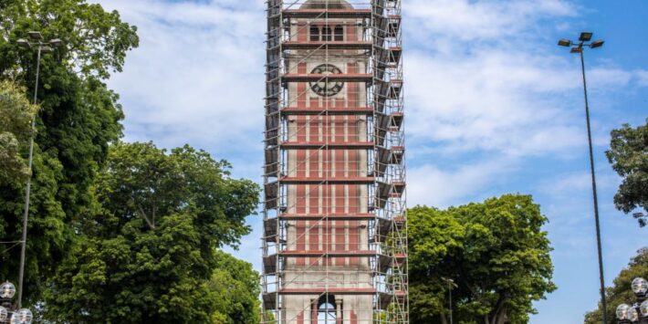 LA TORRE RELOJ DE LIMA
