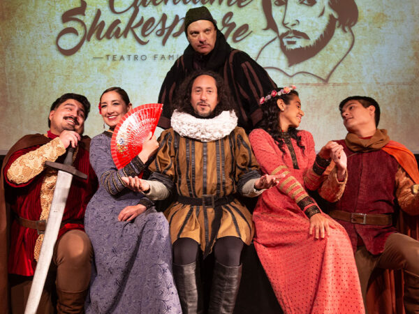 MUCHO RUIDO POCAS NUECES