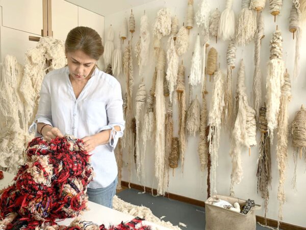 DE LA LÍNEA AL HILO, RITMOS INTERIORES