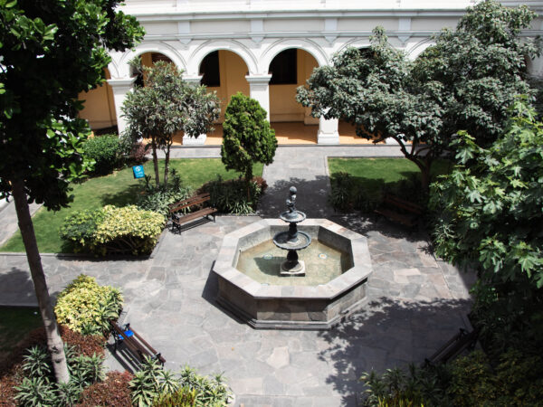 DE LA BNP A LA GRAN BIBLIOTECA PÚBLICA DE LIMA