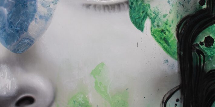 LA MIRADA QUE HABITA