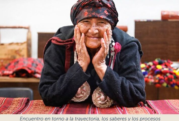 DIÁLOGOS CON LA MAESTRA