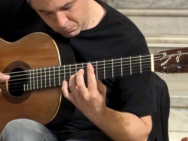 GUITARRA CLÁSICA
