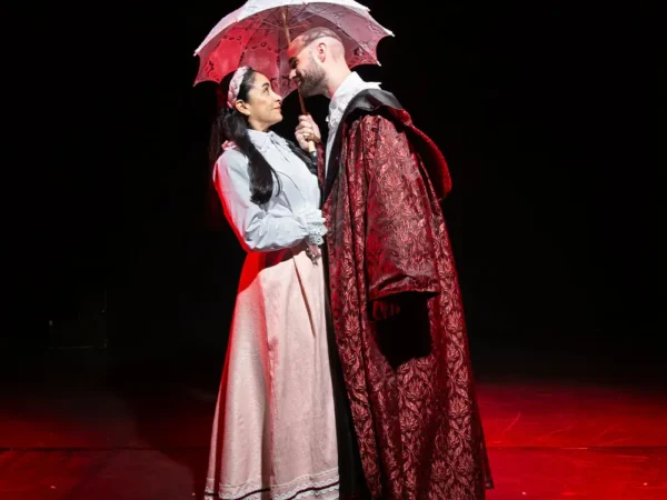 DRÁCULA: THE BLOODY TRUTH