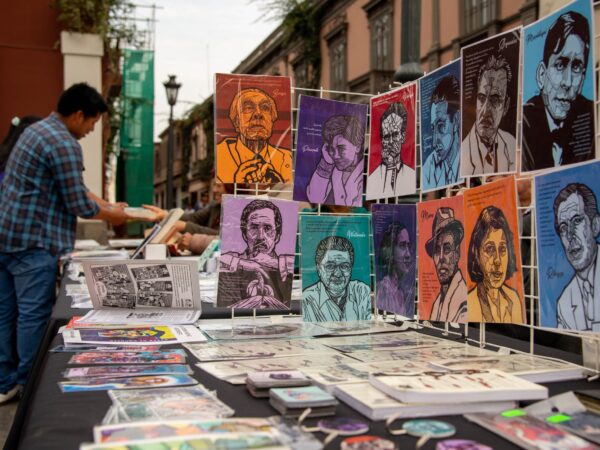 FERIA DE CÓMICS E HISTORIETAS