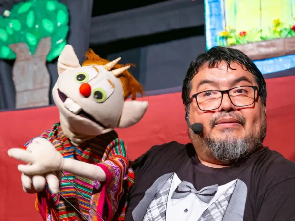 AQUÍ HAY RATÓN ESCONDIDO