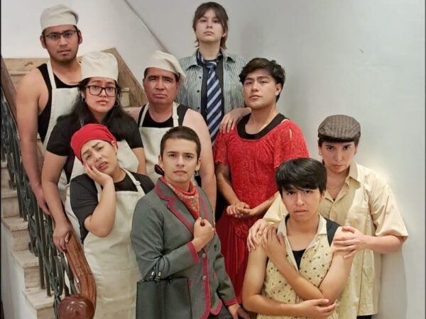 ESCENAS DE EL DRAGÓN DE ORO