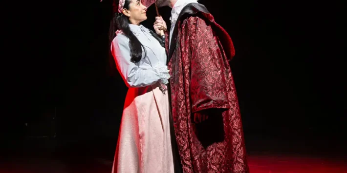 DRÁCULA: THE BLOODY TRUTH