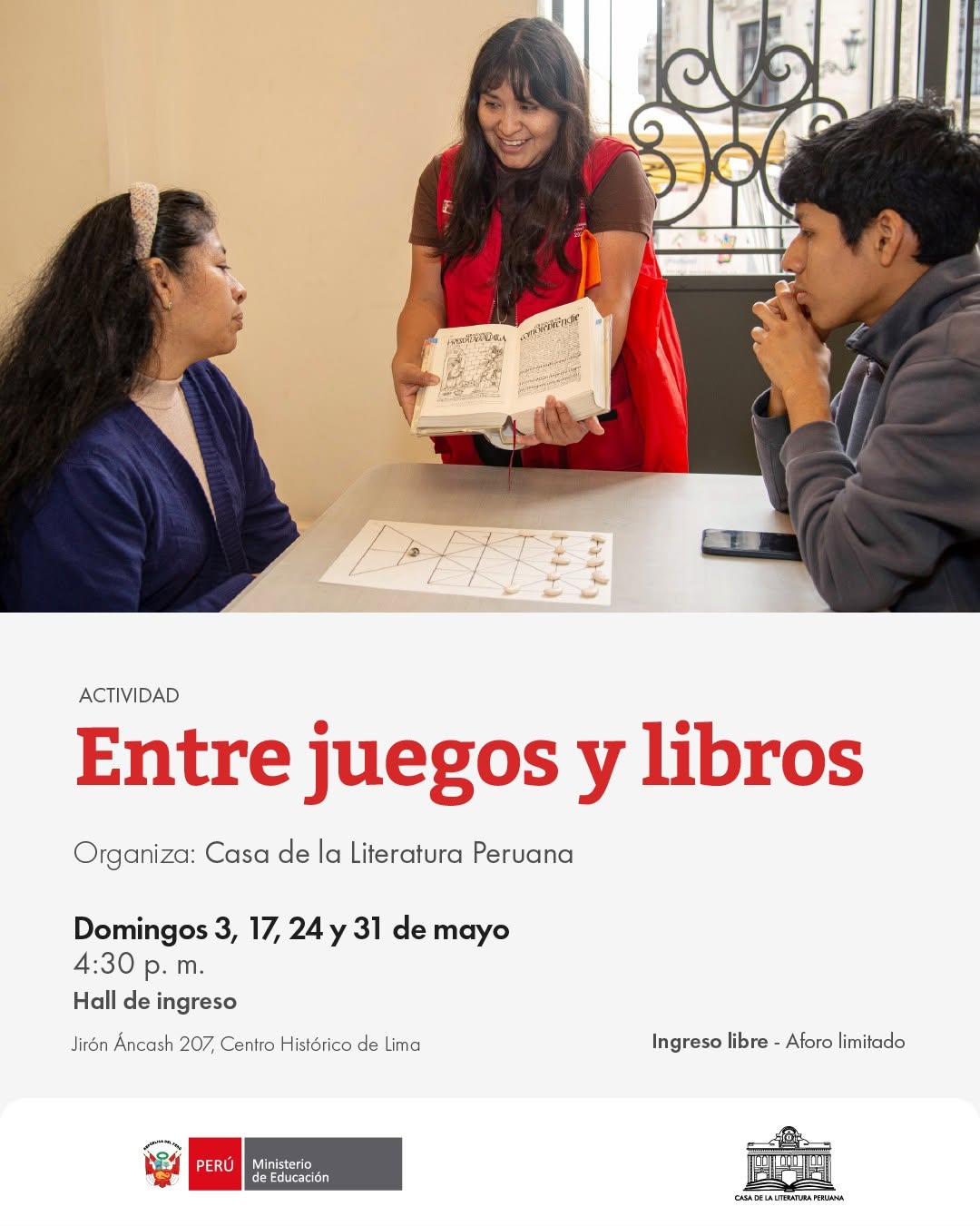 ENTRE JUEGOS Y LIBROS